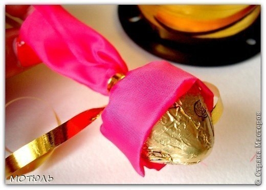 Несложный букет из конфет