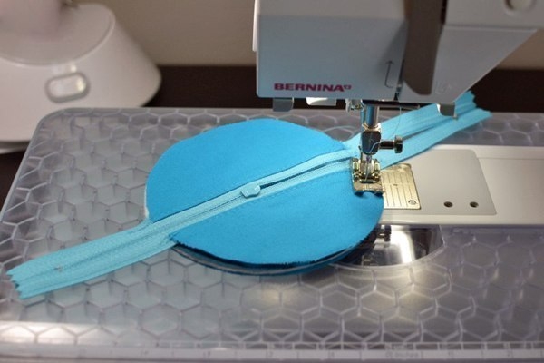 Как сделать чехол для наушников, предотвращающий спутывание проводов