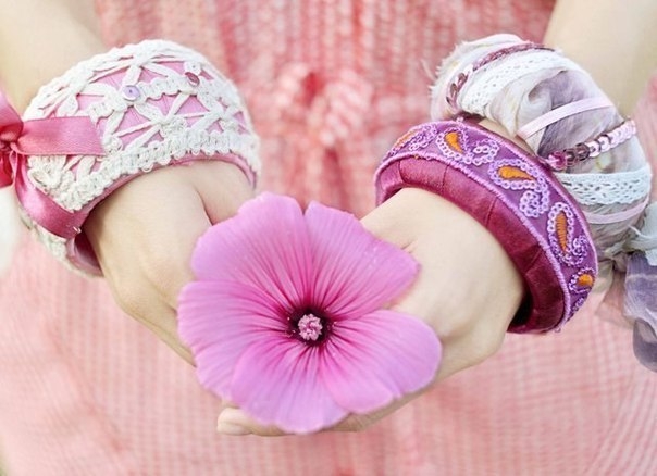 Браслеты Браслеты