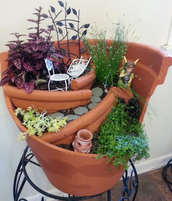 Из разбитых горшочков