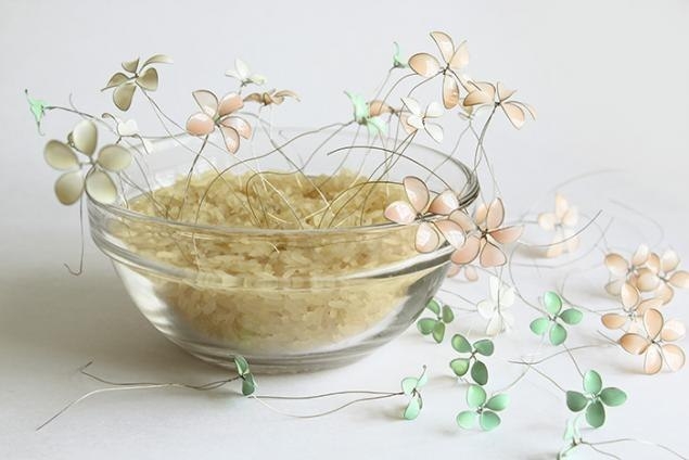 Вторая жизнь лаков для ногтей - нежные цветочки