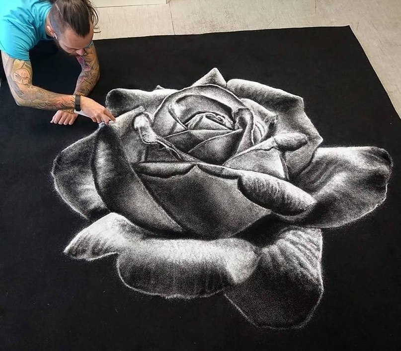 Хорватский художник Дино Томик создает потрясающие рисунки солью