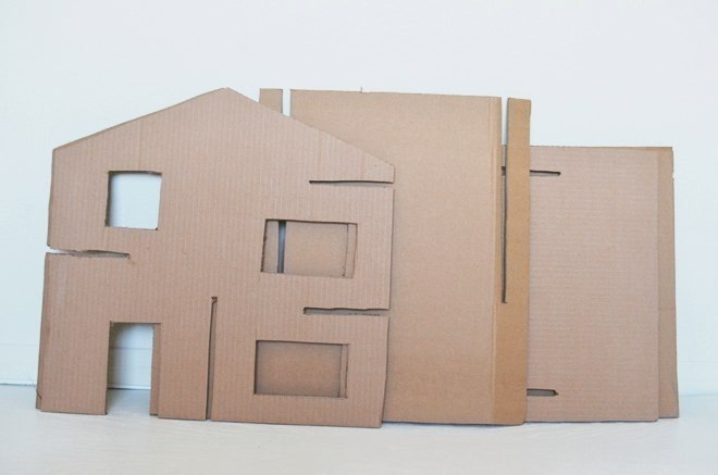 Игрушечный домик из картона своими руками