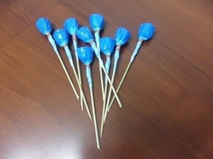 Корзинка с астрами из конфет