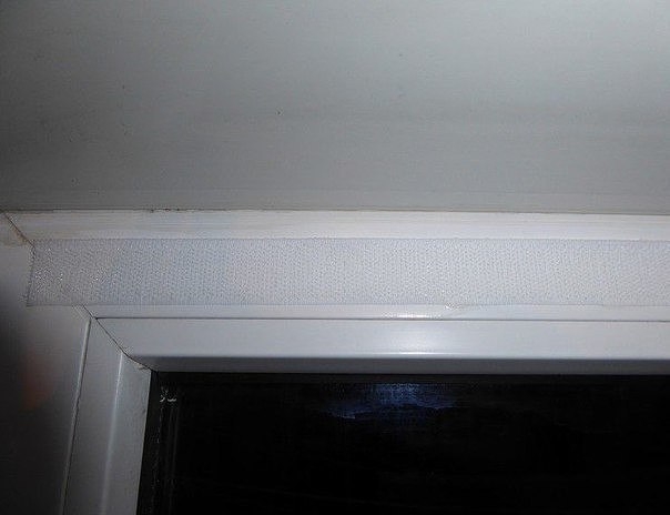 Делаем оконные шторки на липучках Делаем оконные шторки на липучках