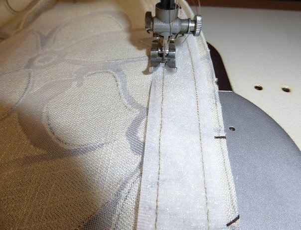 Делаем оконные шторки на липучках Делаем оконные шторки на липучках