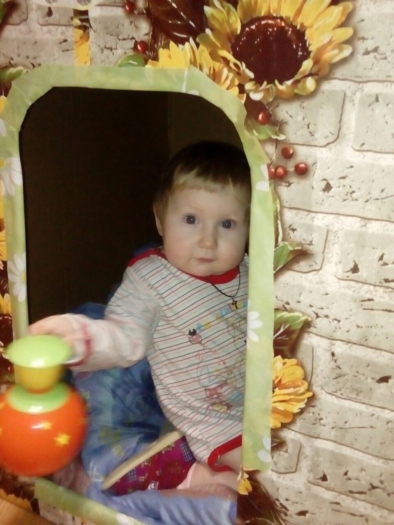 Домик из коробки для детских игр