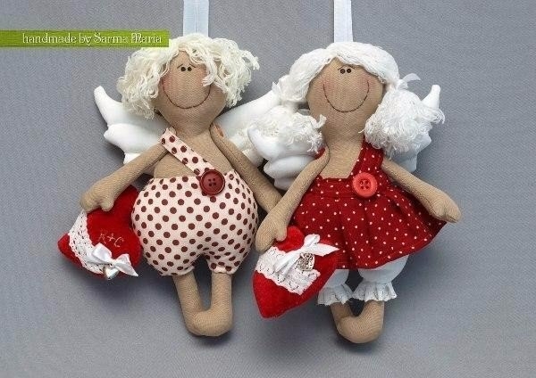 Игрушки - неразлучники для влюбленных.