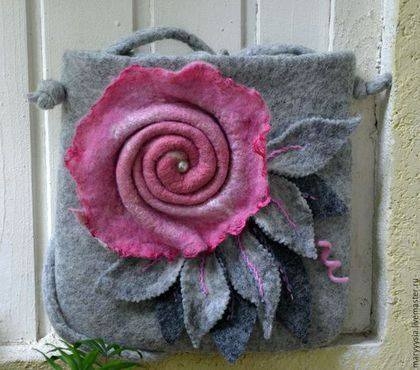 Шикарные цветочные сумочки в технике войлоковаляния