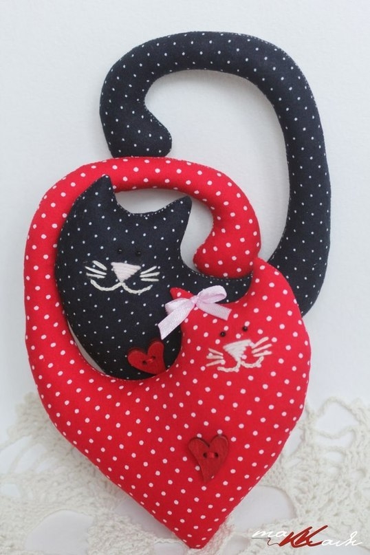 Влюбленные котики