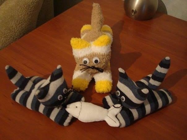 Котята из носочков