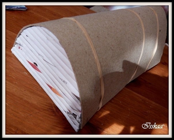 Сундук из газетных трубочек