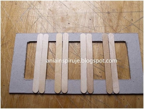 МК Колыбелька для игрушек из картона и палочек от мороженого