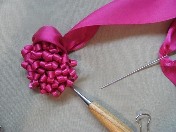 МК Вышиваем Лентами Пион