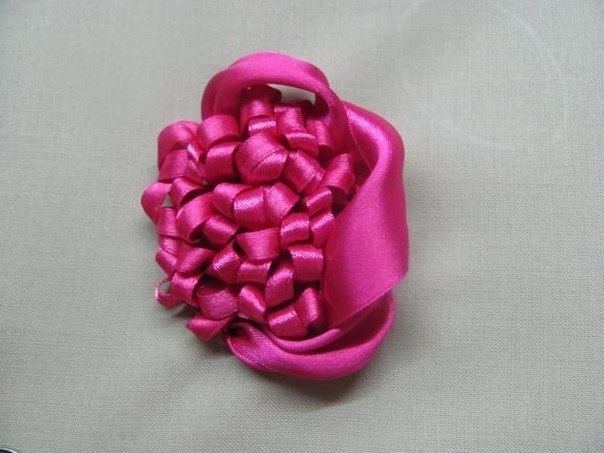 МК Вышиваем Лентами Пион