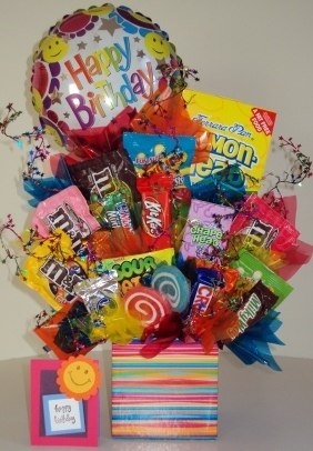 Букет-корзинка со сладостями