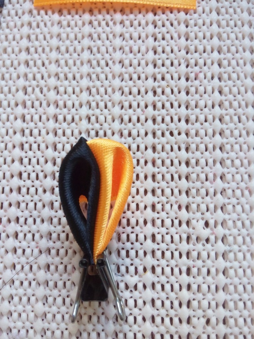 Бабочка из лент