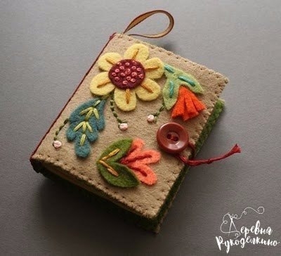 Потрясающая игольница-книжка