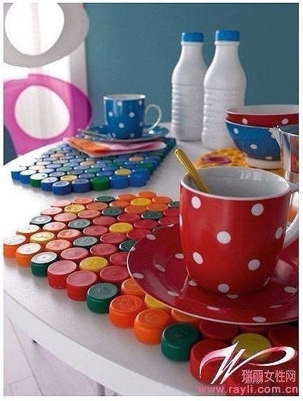 Поделки из пластиковых крышек Поделки из пластиковых крышек