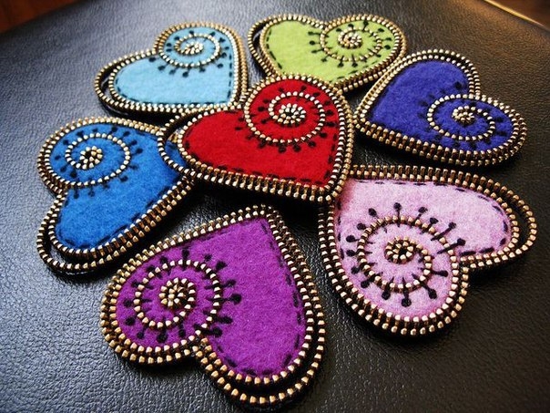 Из фетра и змеек