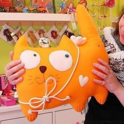 Котики-подушки