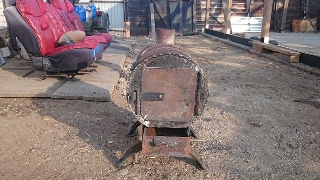 Оцените, печка из колесных дисков R14. Ваше мнение?