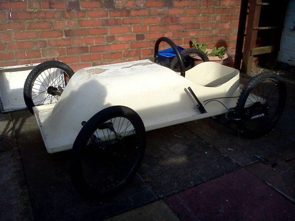 Ретромобиль из акриловой ванны