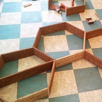 Полки-соты своими руками